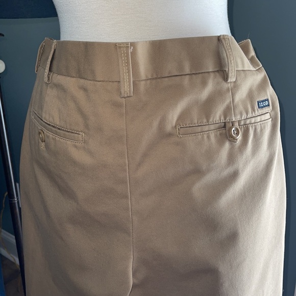 Izod khaki chino slim fit flat front - Picture 3 of 3